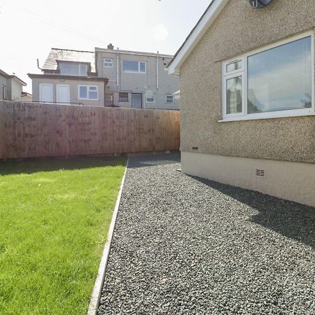 Bay View Bungalow Benllech, 5 Min Walk From Beach Villa Exteriör bild